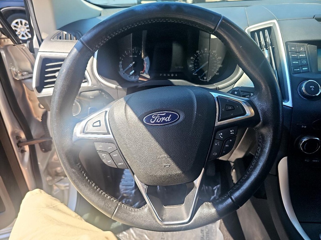 2018 Ford Edge Image 21