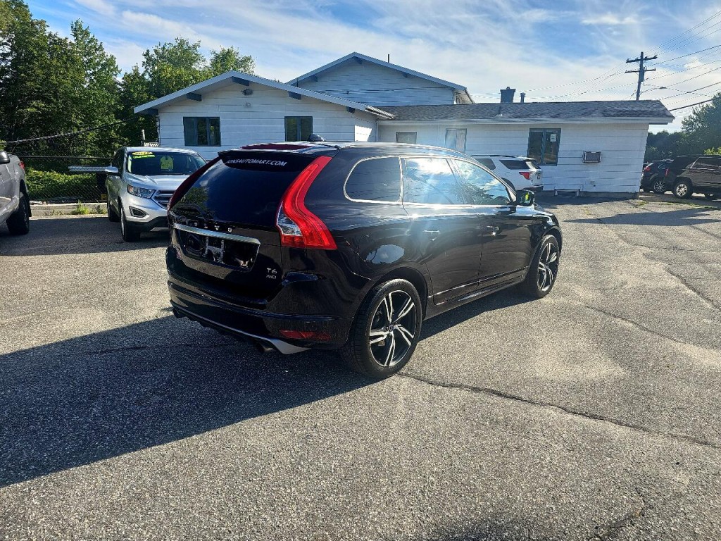 2017 Volvo XC60 Image 12
