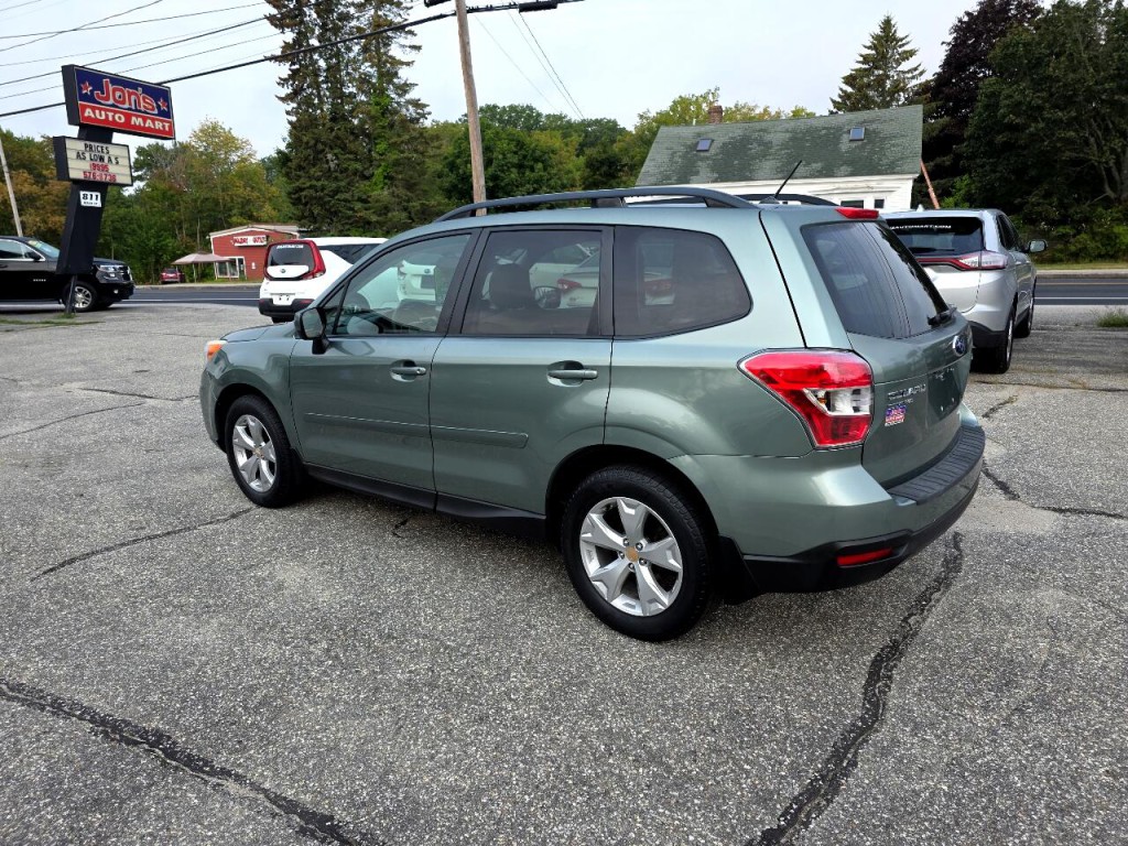 2015 Subaru Forester Image 13