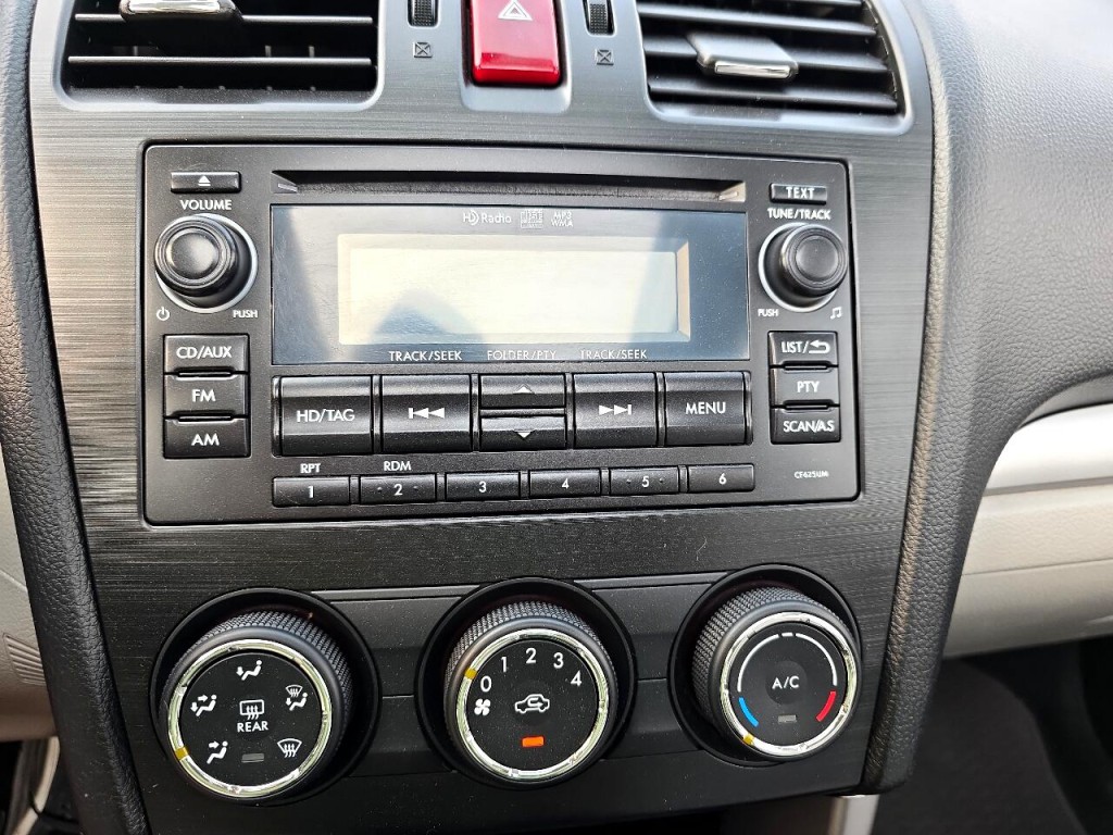 2015 Subaru Forester Image 21