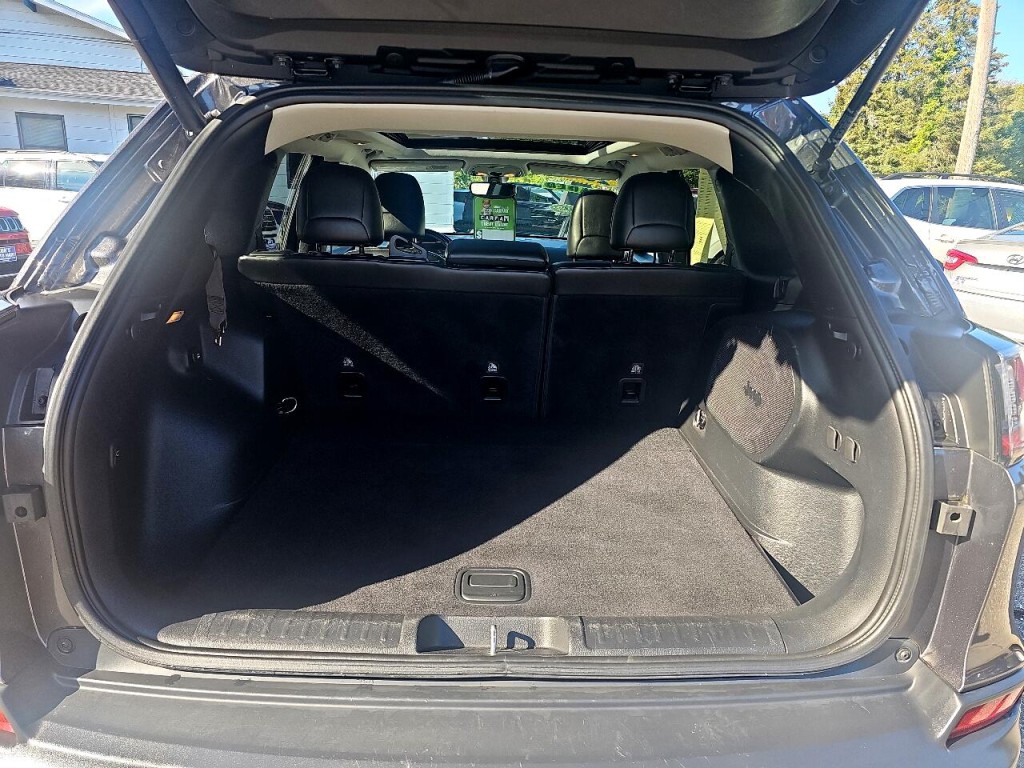 2019 Jeep Cherokee Image 13
