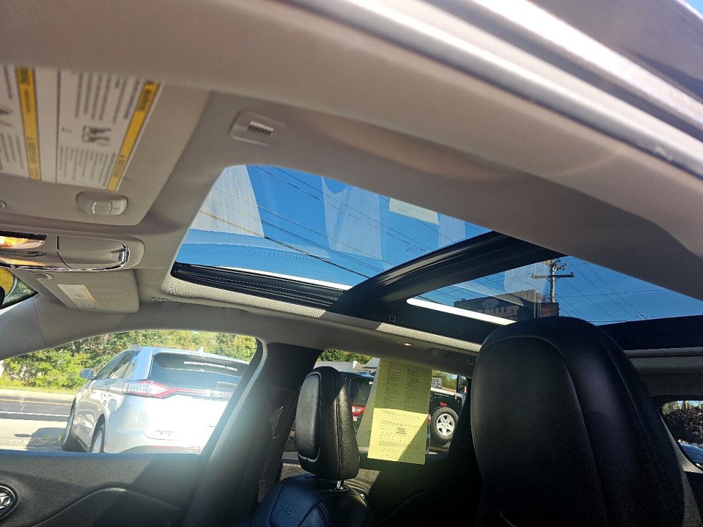 2019 Jeep Cherokee Image 22