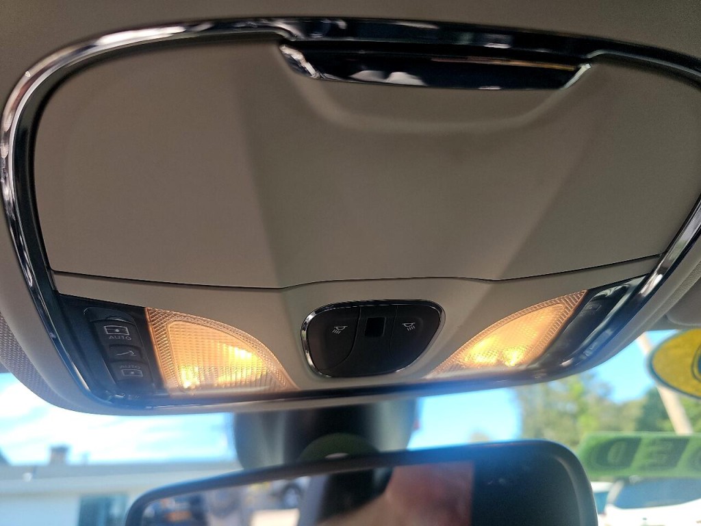 2019 Jeep Cherokee Image 28