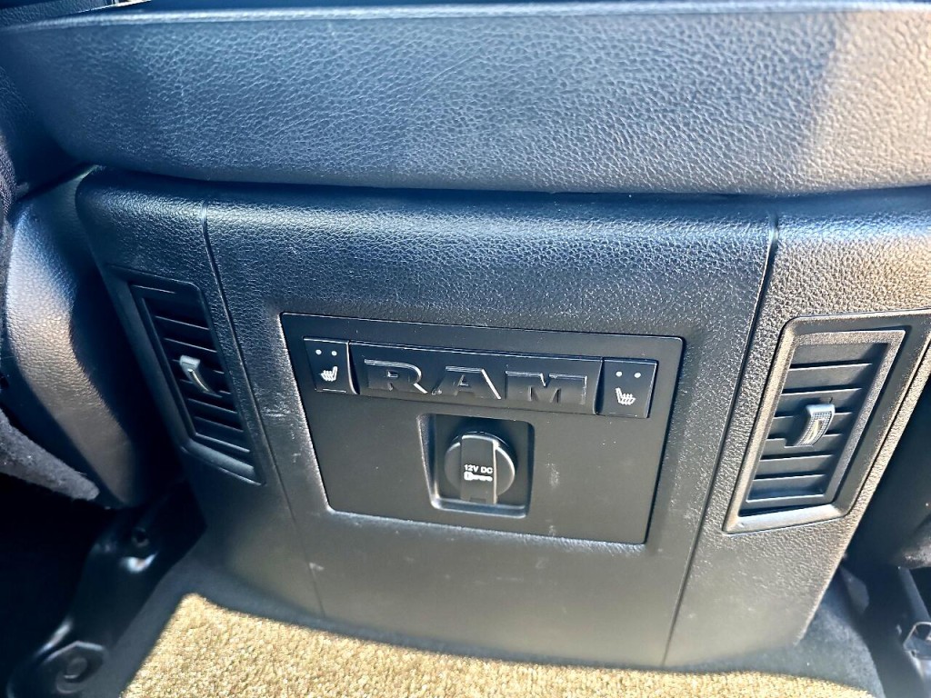 2014 RAM 1500 Image 10