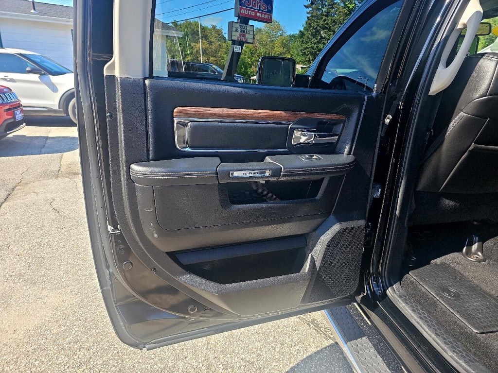 2014 RAM 1500 Image 18