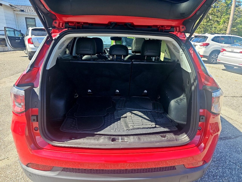 2019 Jeep Compass Image 13
