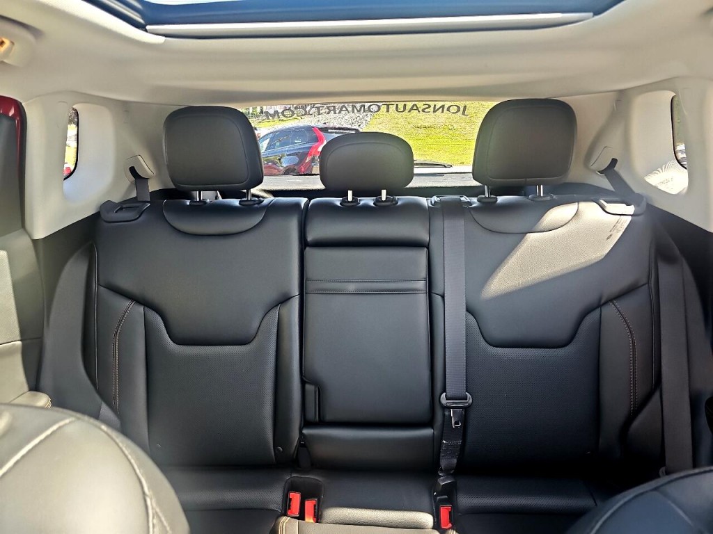 2019 Jeep Compass Image 25