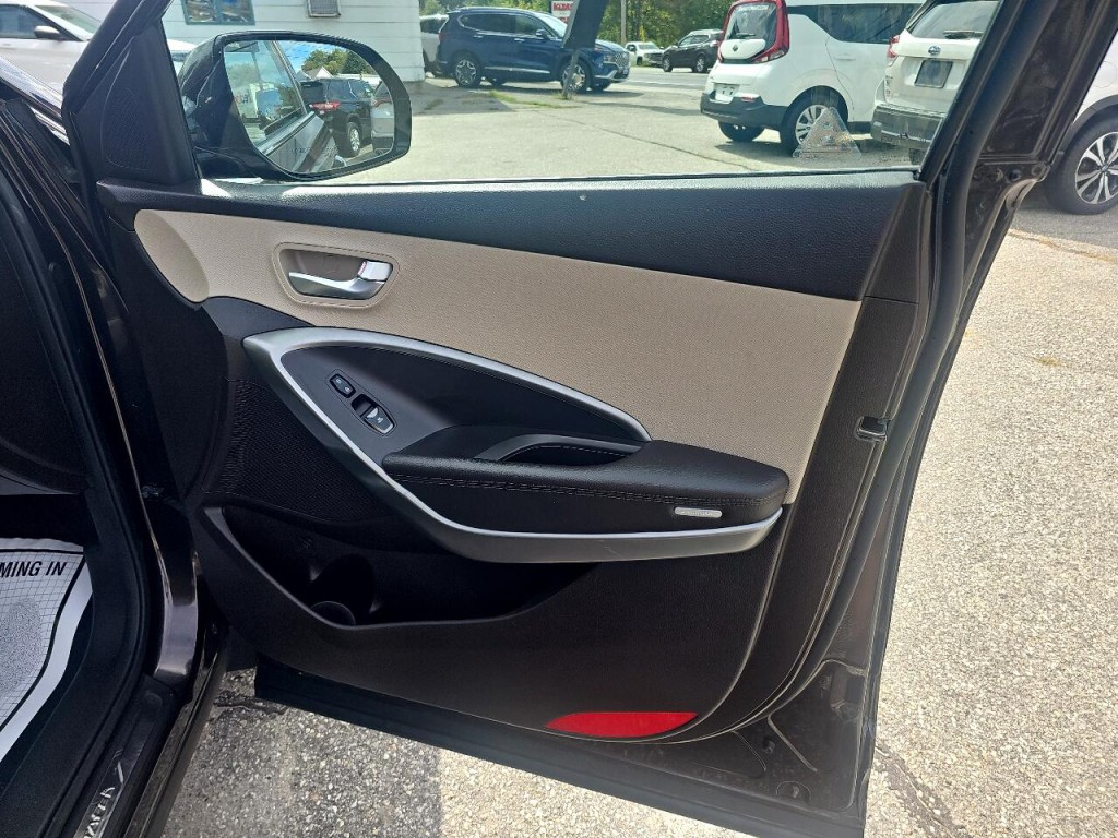 2019 Hyundai Santa Fe Image 7