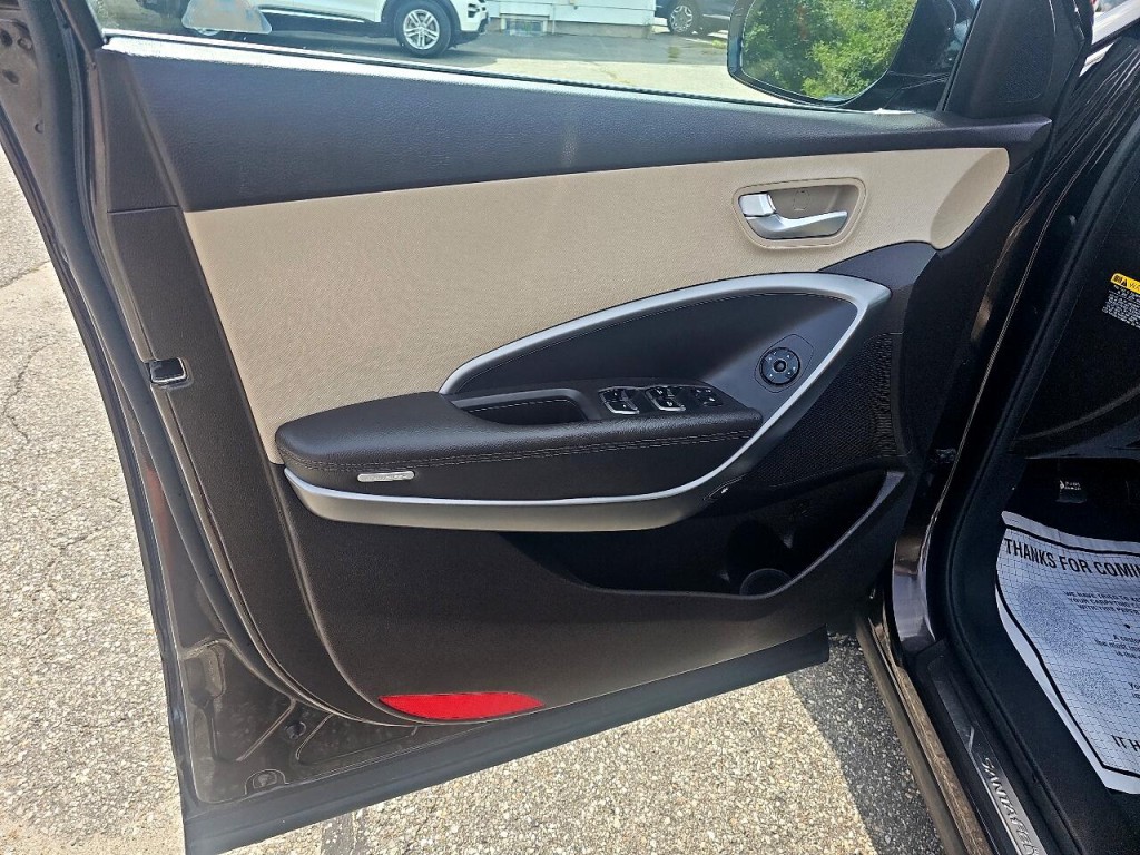 2019 Hyundai Santa Fe Image 23