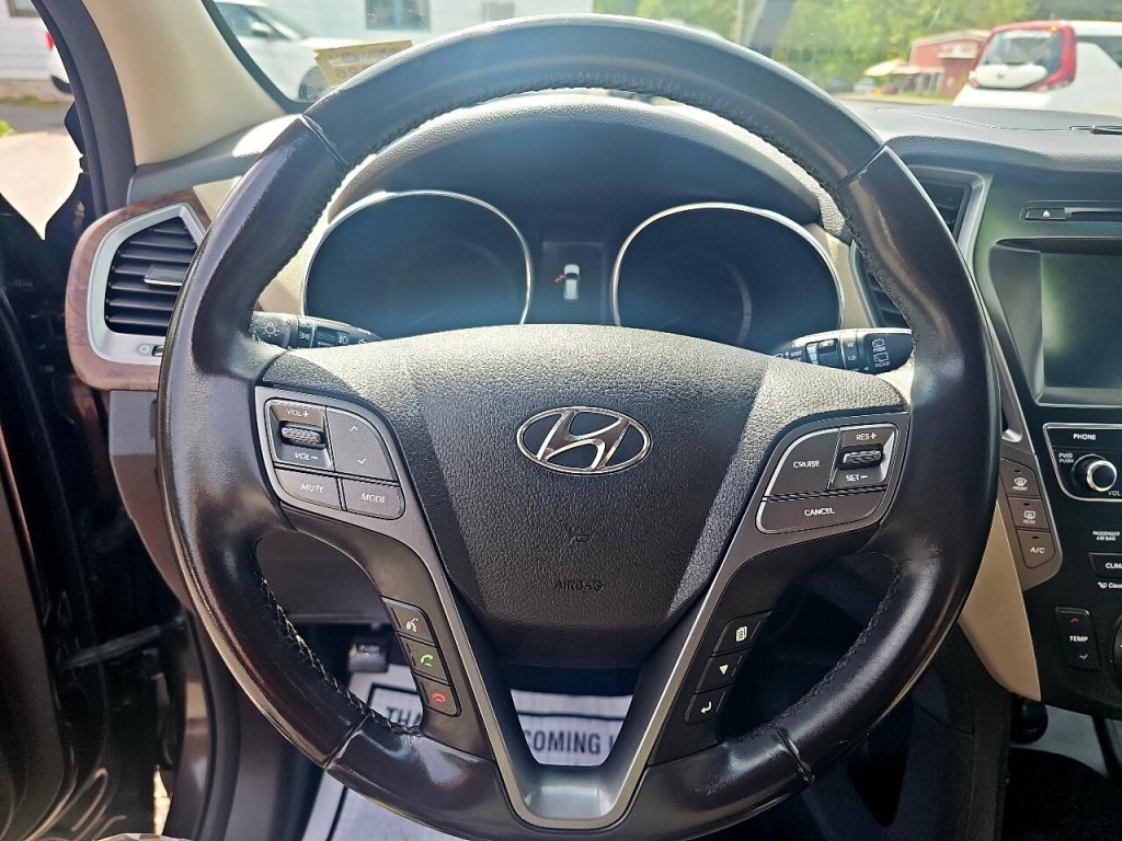 2019 Hyundai Santa Fe Image 24