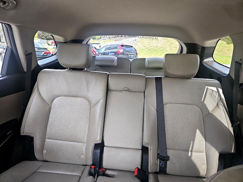 2019 Hyundai Santa Fe Image 28
