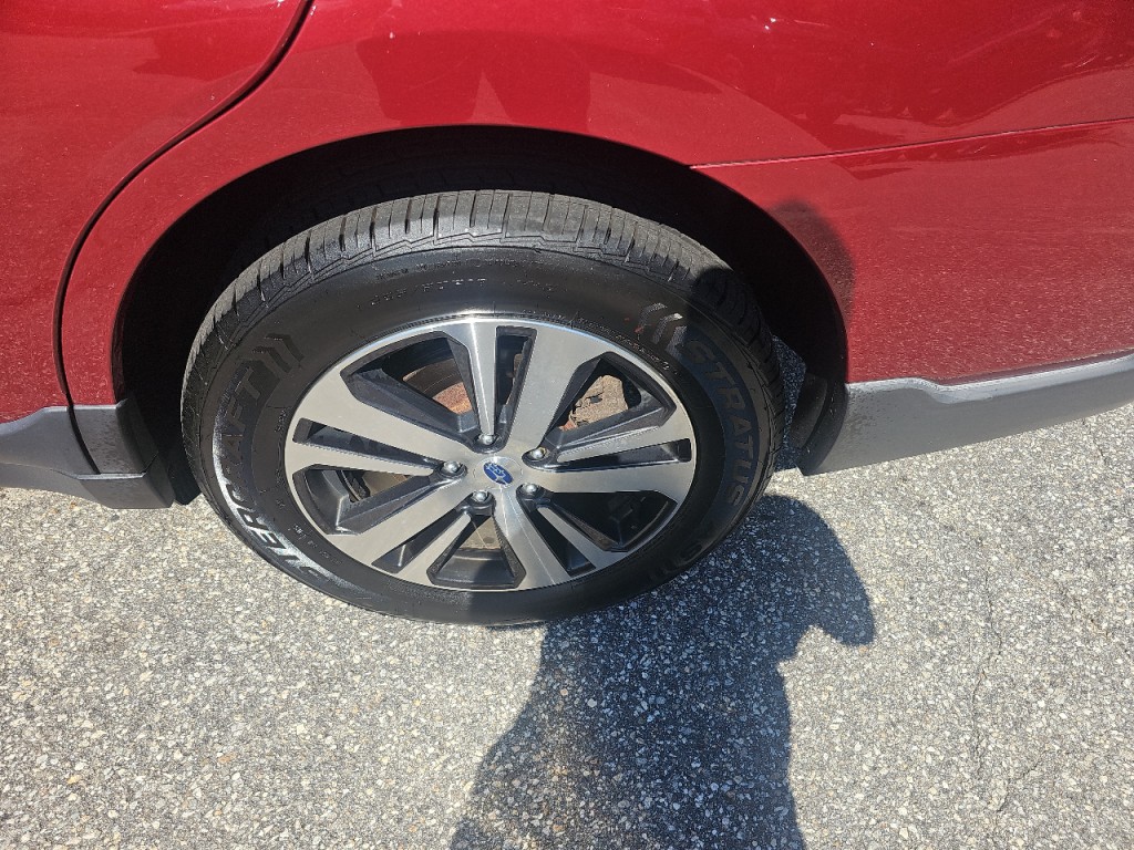 2018 Subaru Outback Image 16