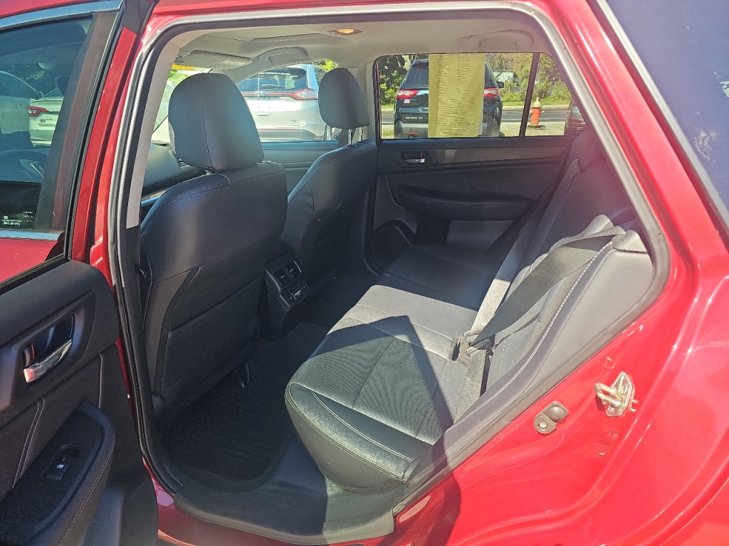 2018 Subaru Outback Image 17
