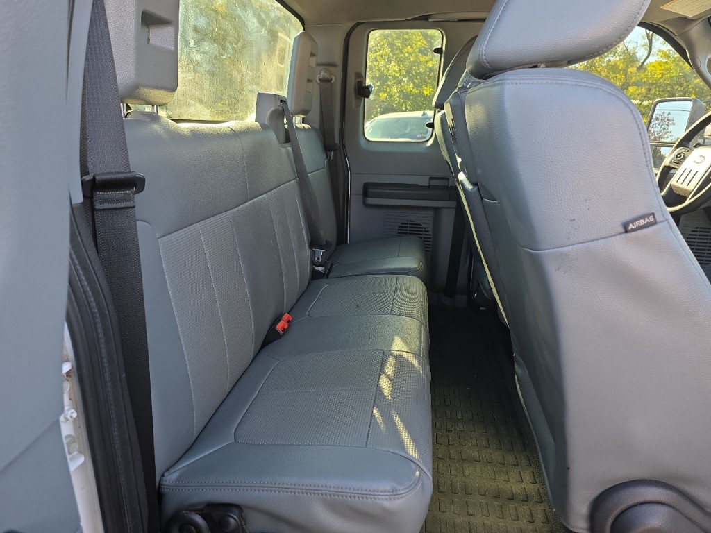 2016 Ford F-350 Image 8