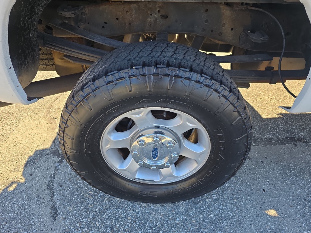 2016 Ford F-350 Image 9