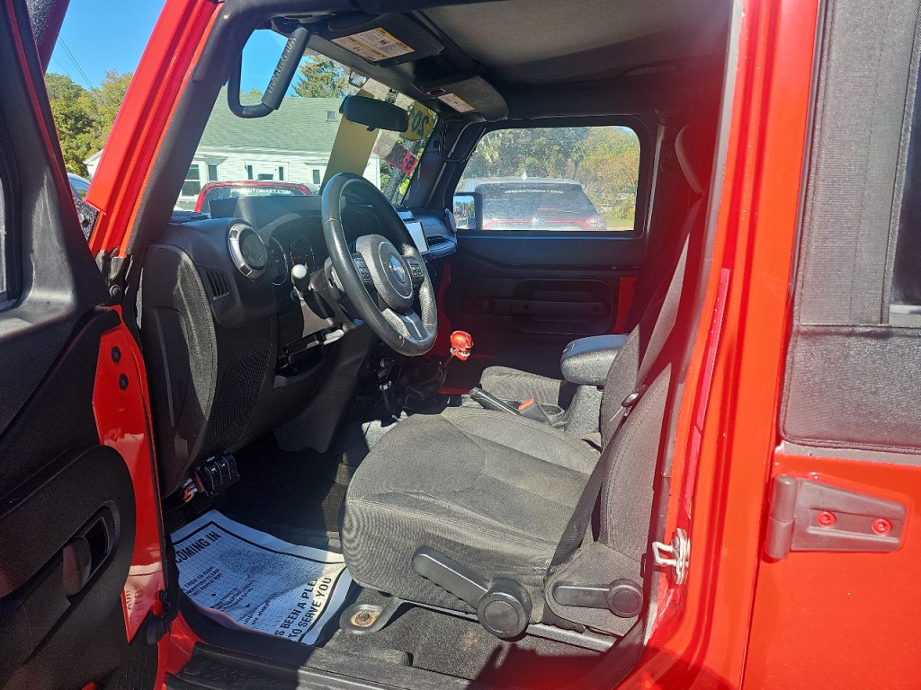 2016 Jeep Wrangler Image 17