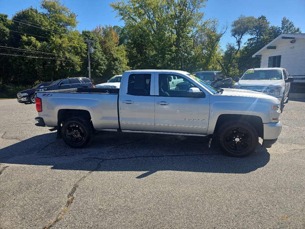 2017 Chevrolet Silverado 1500 Image 4