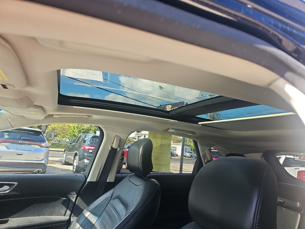 2015 Ford Edge Image 20