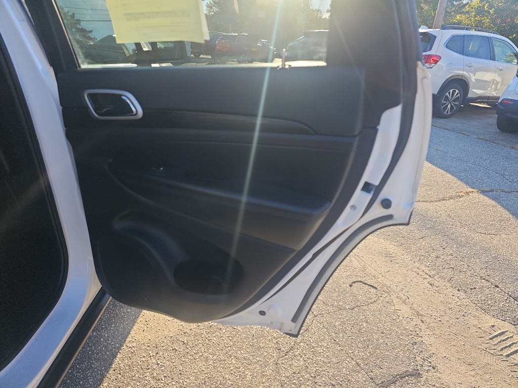 2021 Jeep Grand Cherokee Image 9