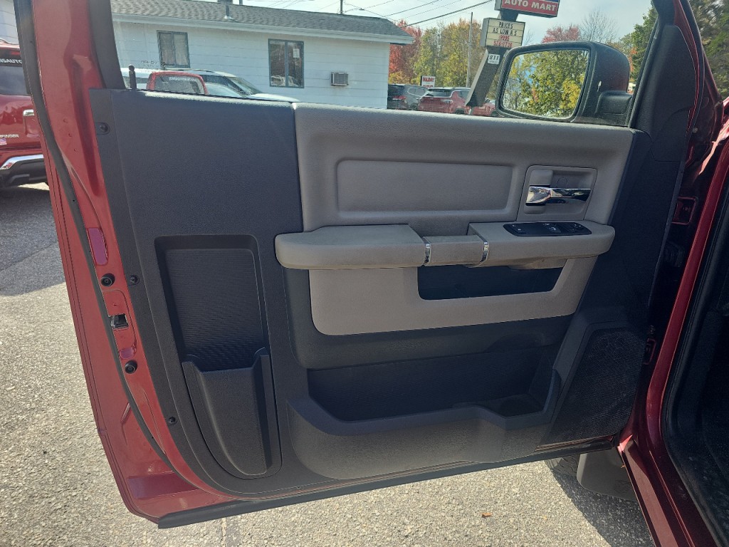 2012 RAM 2500 Image 15