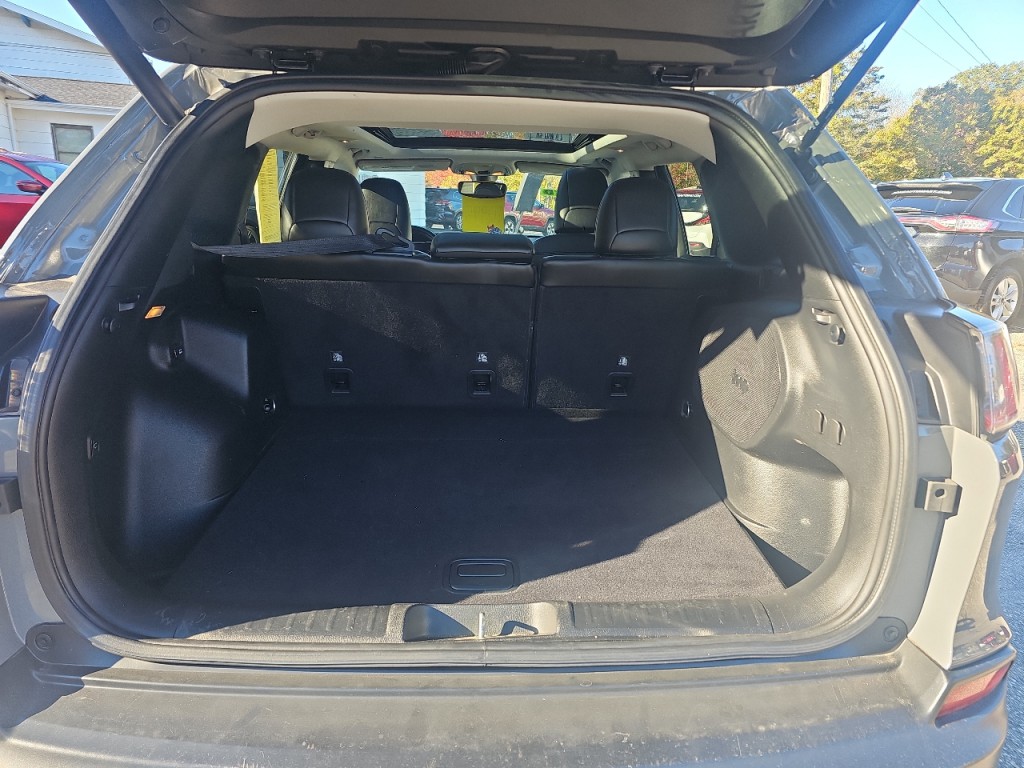 2019 Jeep Cherokee Image 13