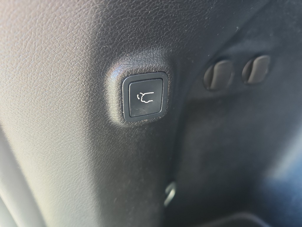 2019 Jeep Cherokee Image 14