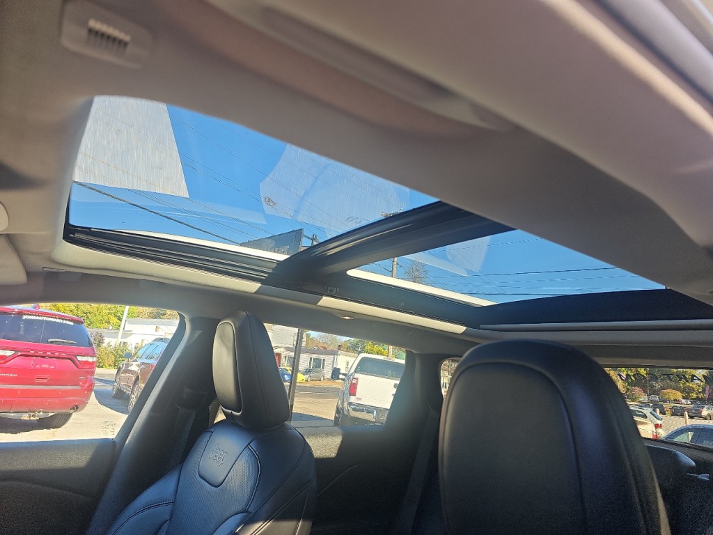 2019 Jeep Cherokee Image 22