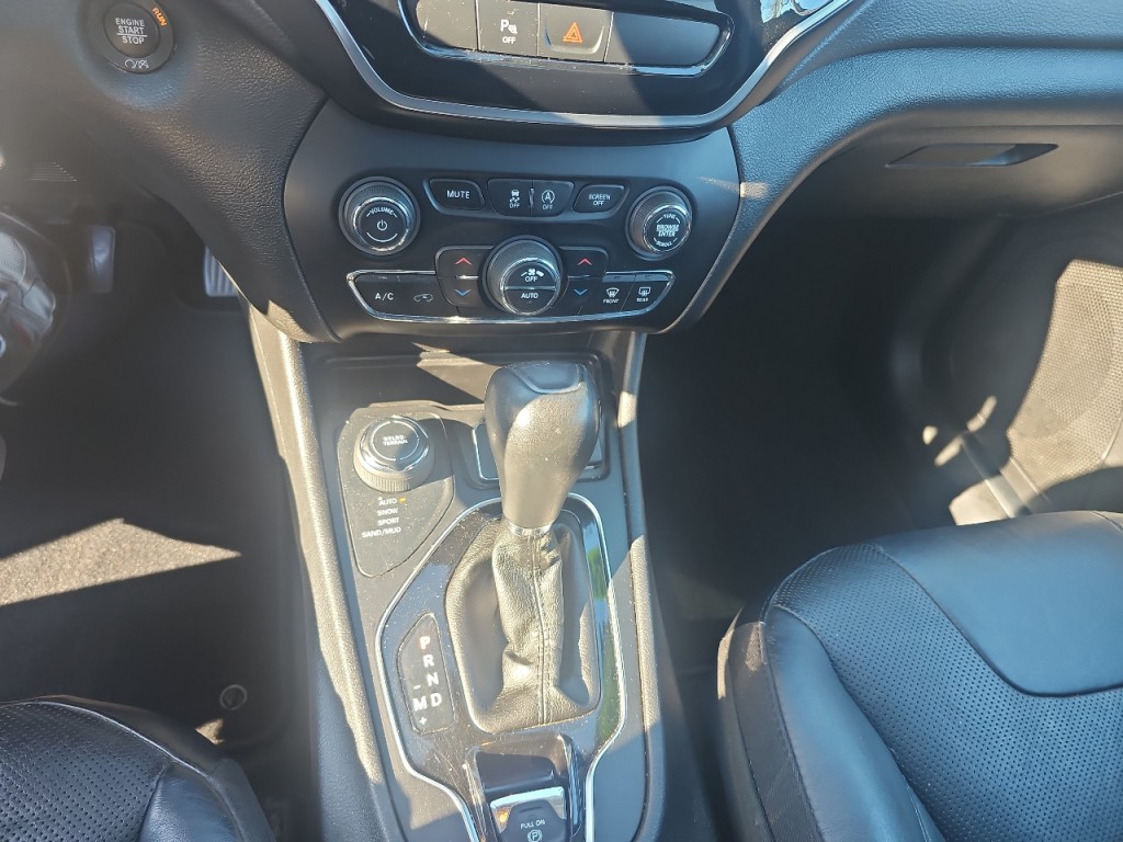 2019 Jeep Cherokee Image 25