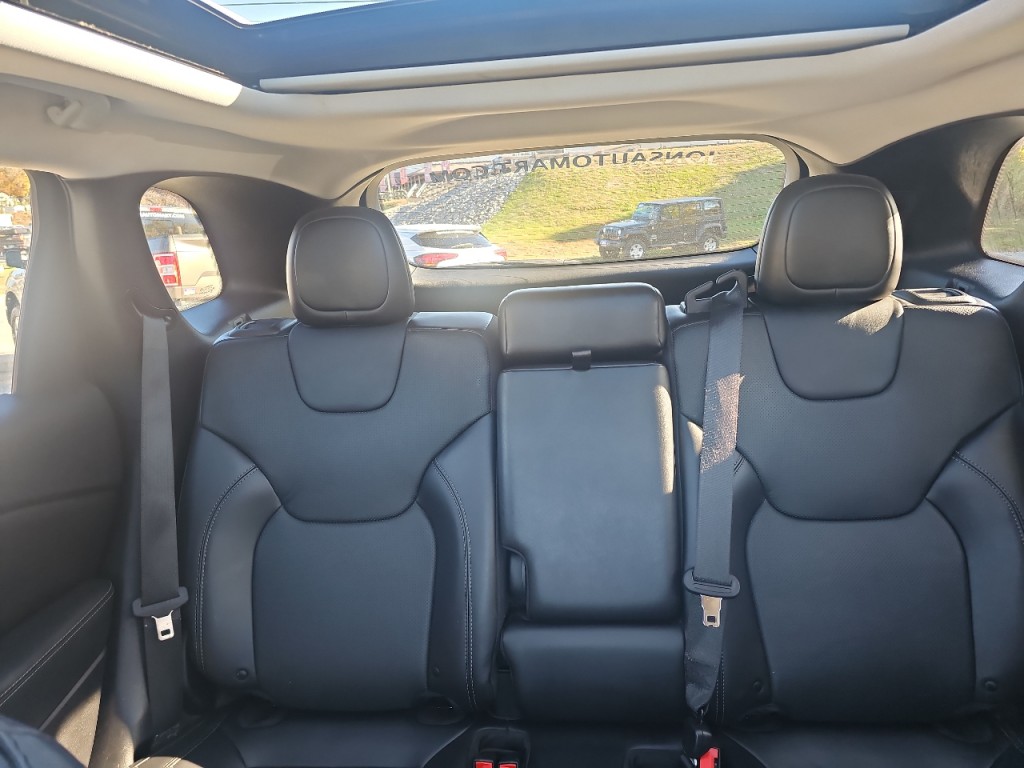 2019 Jeep Cherokee Image 26