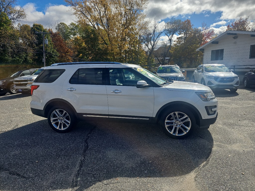 2017 Ford Explorer Image 4