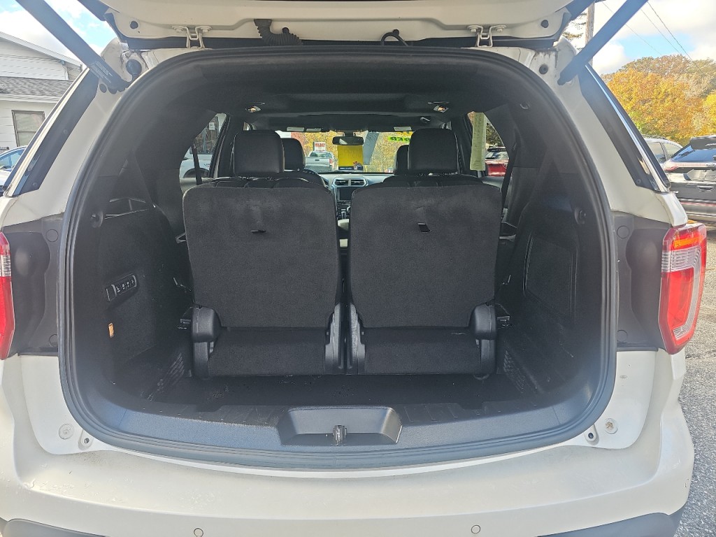 2017 Ford Explorer Image 14