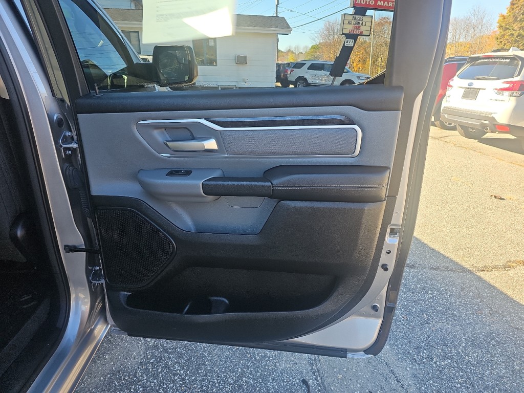 2020 RAM 1500 Image 9