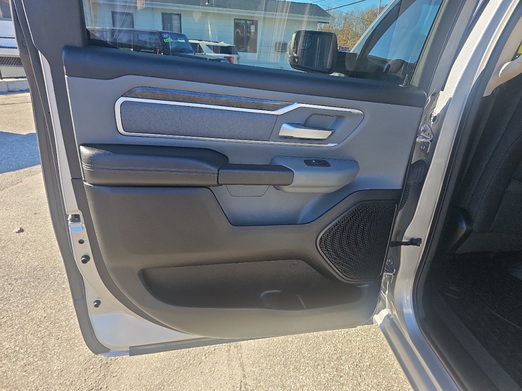 2020 RAM 1500 Image 17