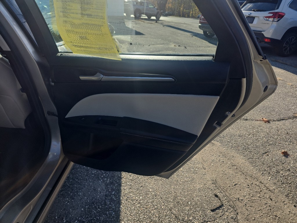 2018 Ford Fusion Image 9