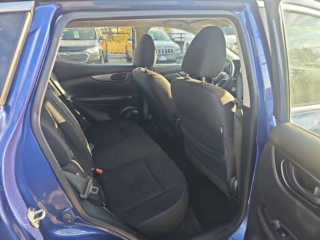 2021 Nissan Rogue Image 8