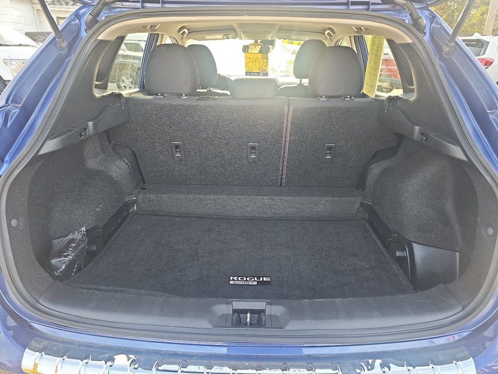 2021 Nissan Rogue Image 12