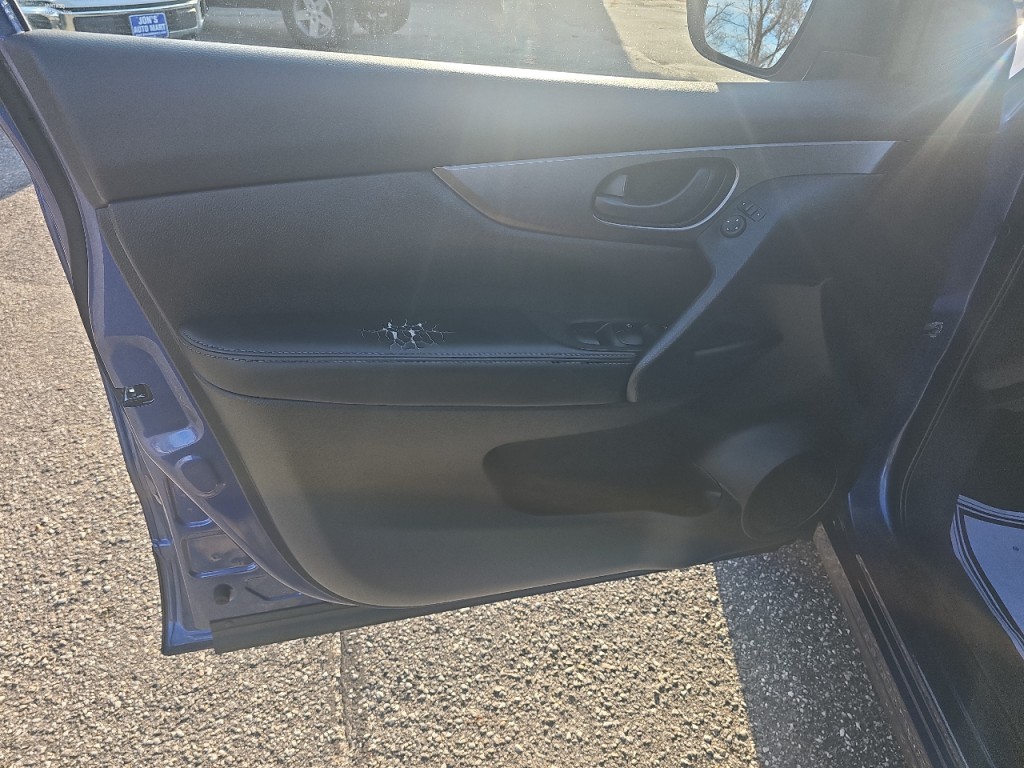 2021 Nissan Rogue Image 19