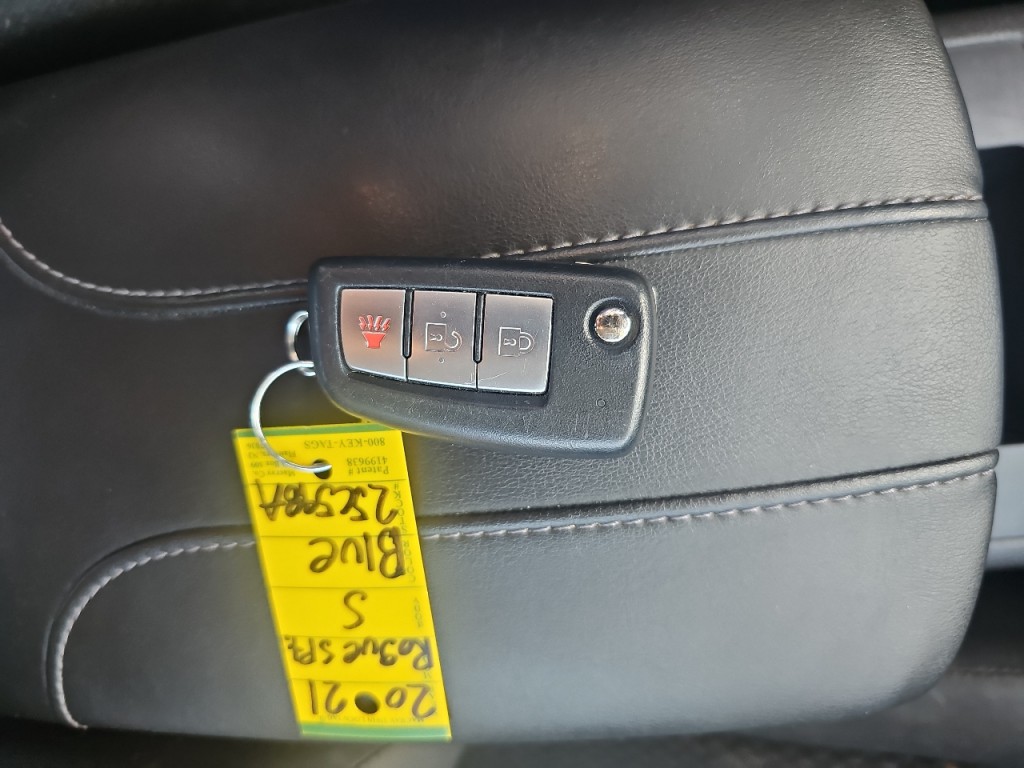 2021 Nissan Rogue Image 24