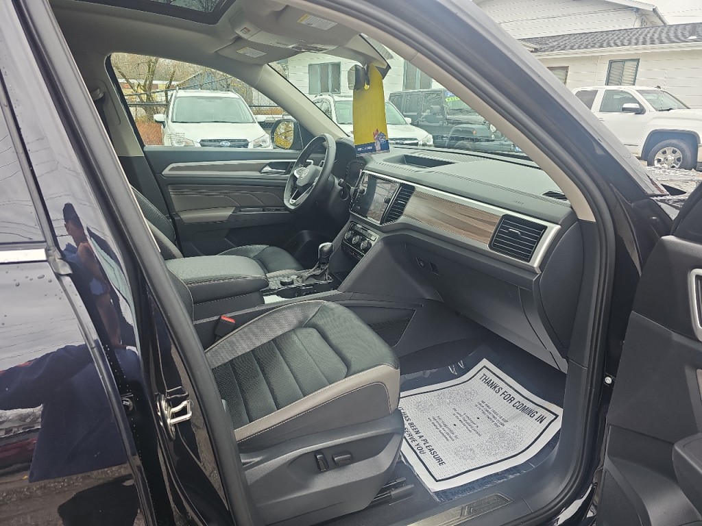 2021 Volkswagen Atlas Image 6