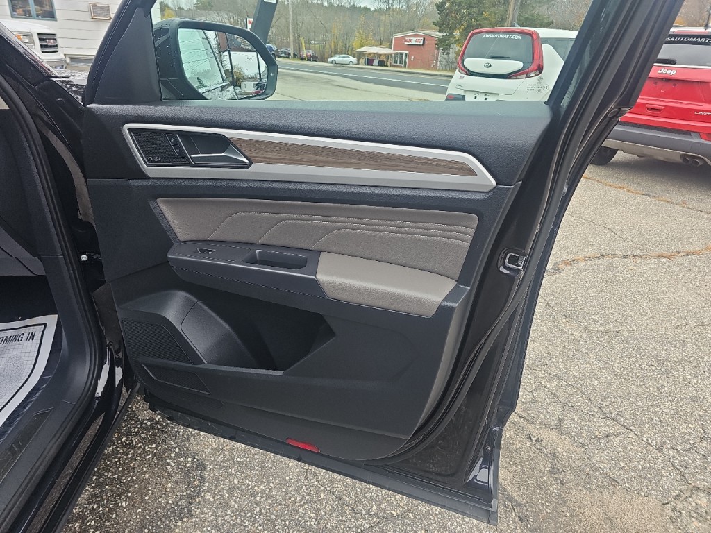 2021 Volkswagen Atlas Image 7