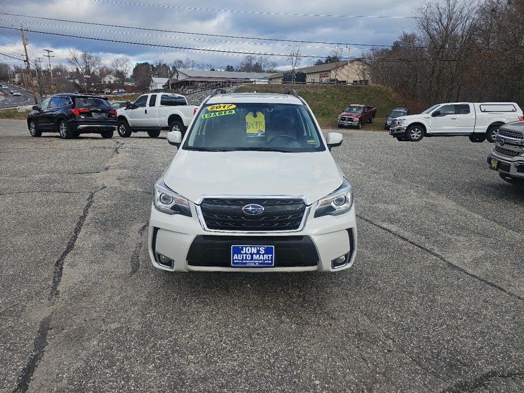 2017 Subaru Forester Image 2