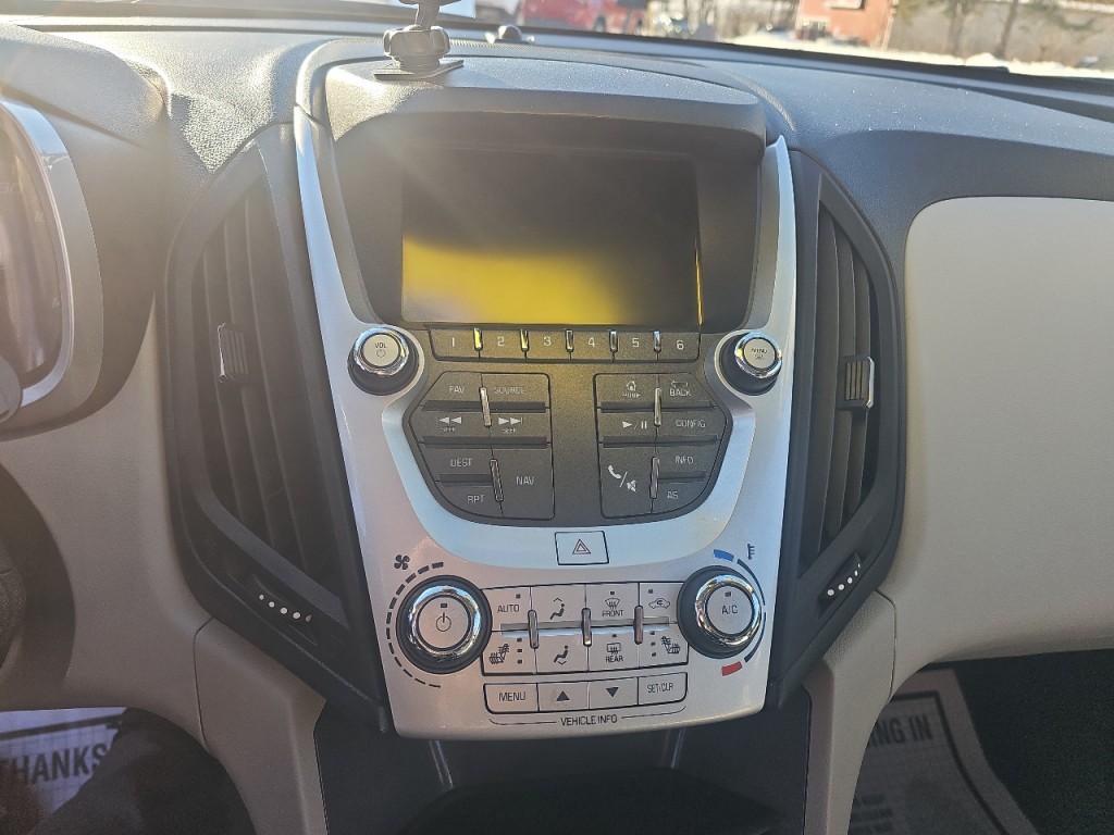 2016 Chevrolet Equinox Image 24