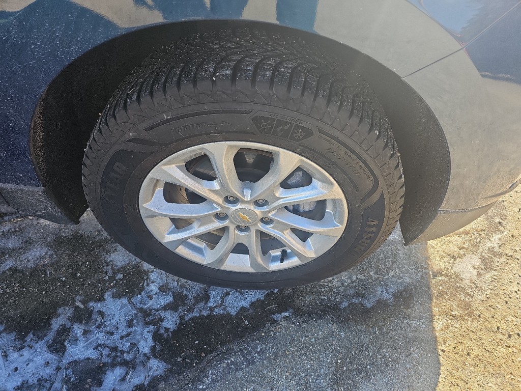 2019 Chevrolet Equinox Image 5