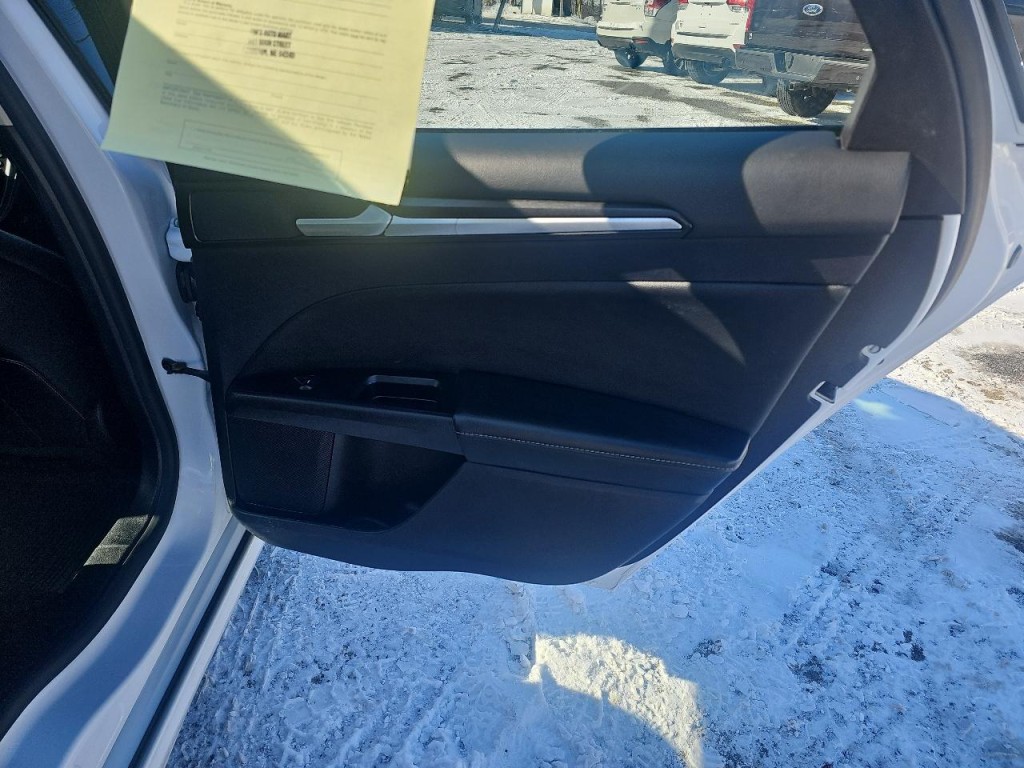 2020 Ford Fusion Image 9