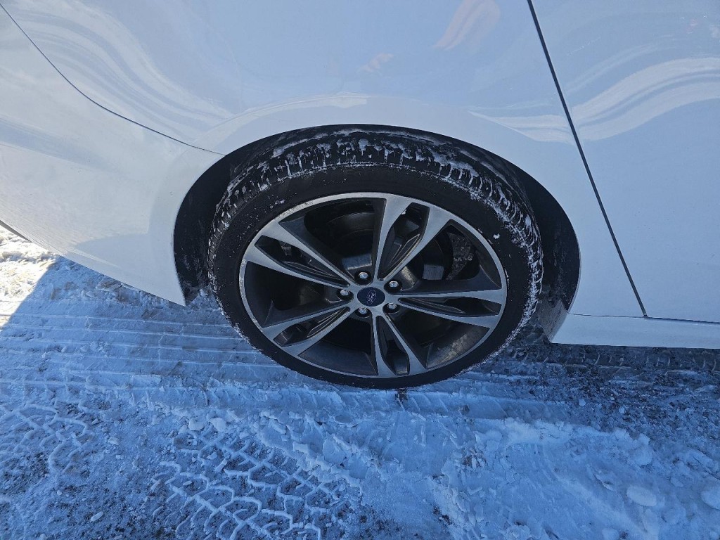 2020 Ford Fusion Image 10