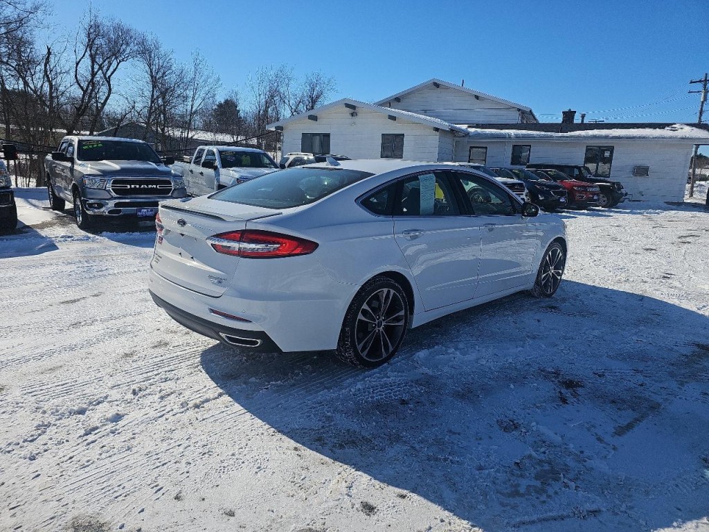2020 Ford Fusion Image 11