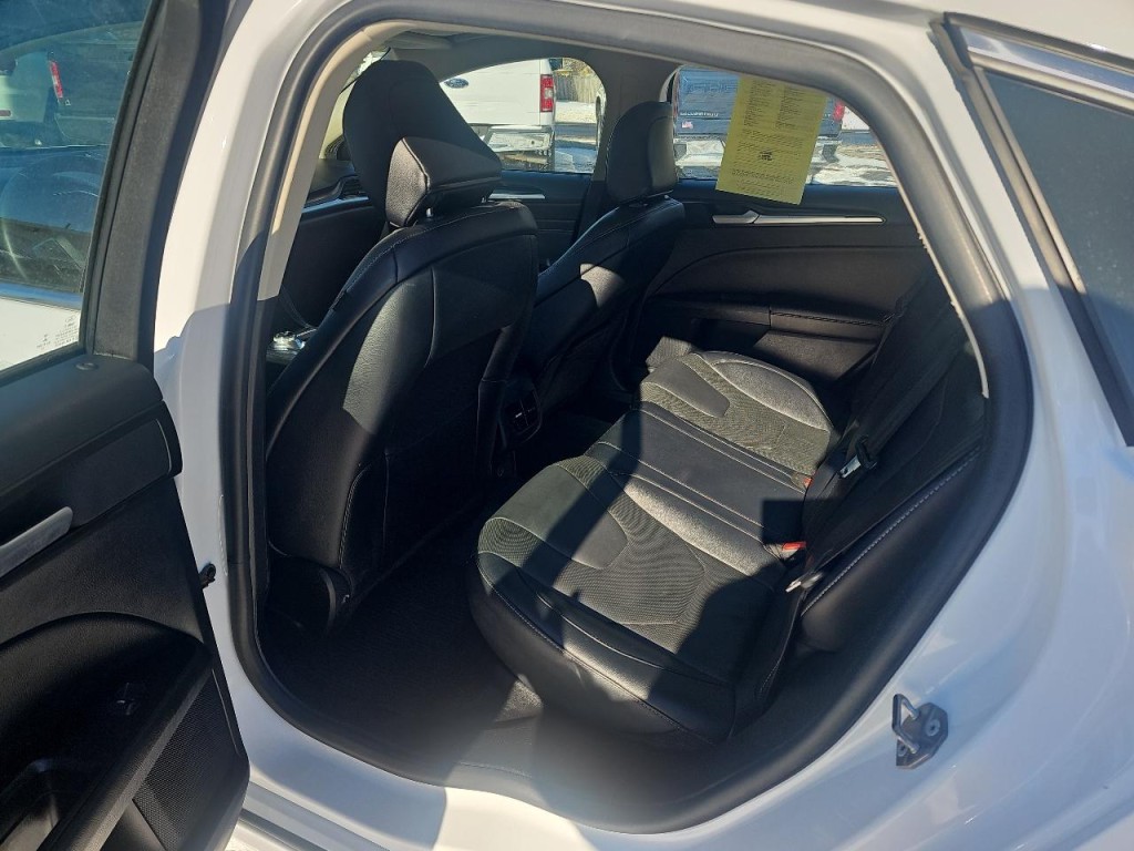 2020 Ford Fusion Image 16