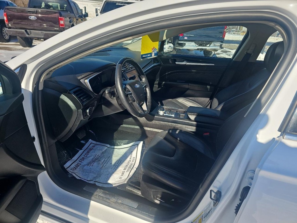 2020 Ford Fusion Image 18