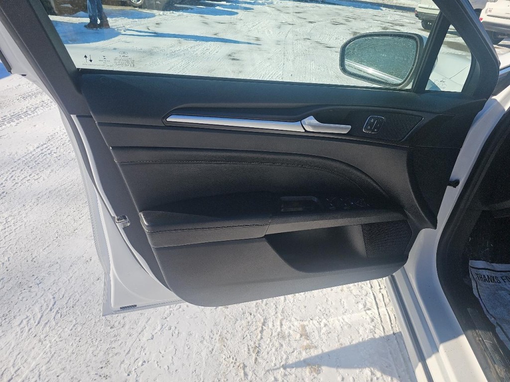 2020 Ford Fusion Image 19