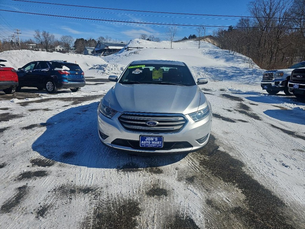 2014 Ford Taurus Image 2